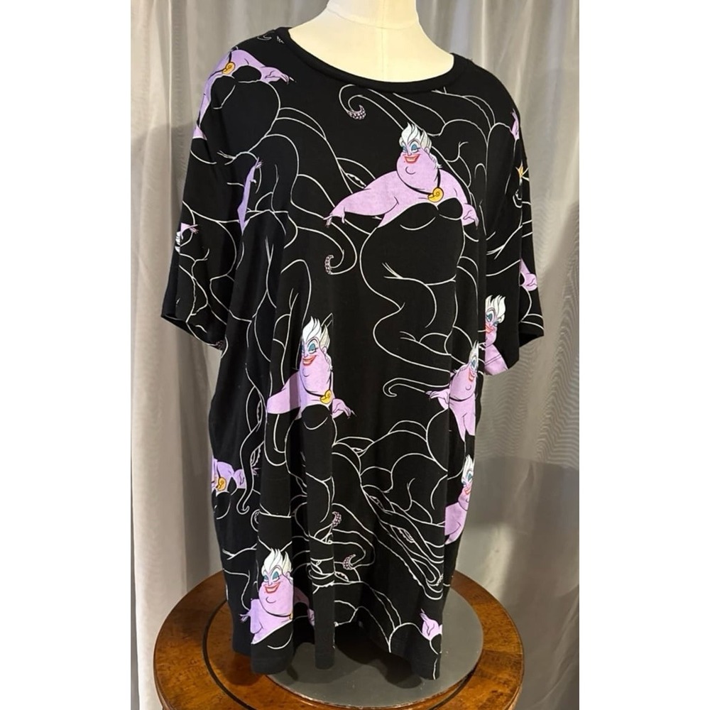 Disney Little Mermaid Ursula‎ All Over Graphic Print T-Shirt